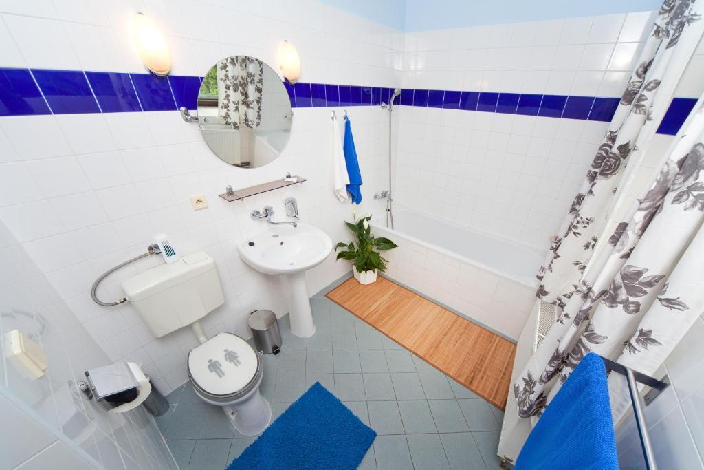 Hotel U Ruze Kutna Hora Room photo